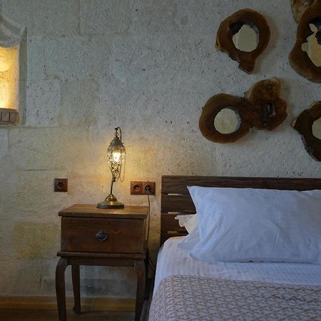 Eyes Of Cappadocia Cave Hotel Uchisar Exterior foto