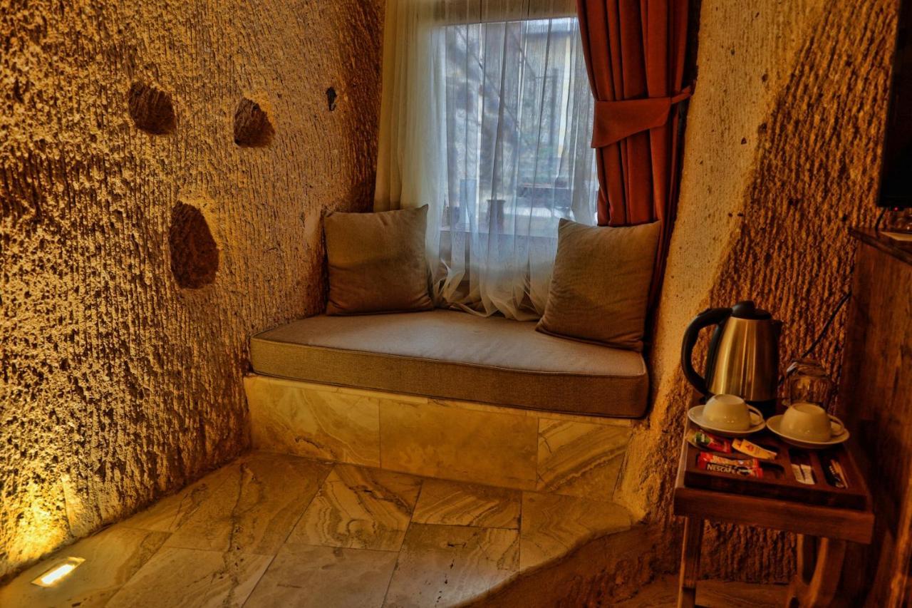 Eyes Of Cappadocia Cave Hotel Uchisar Exterior foto