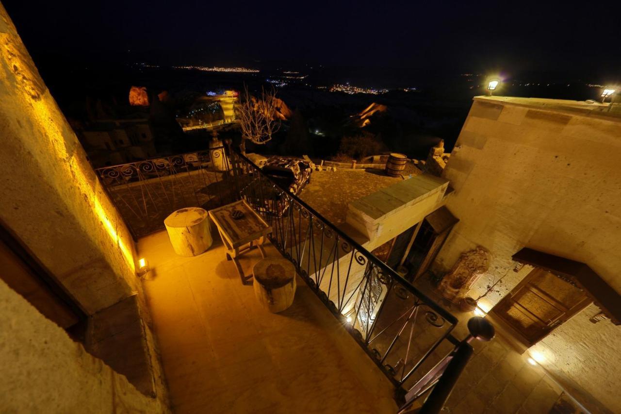Eyes Of Cappadocia Cave Hotel Uchisar Exterior foto