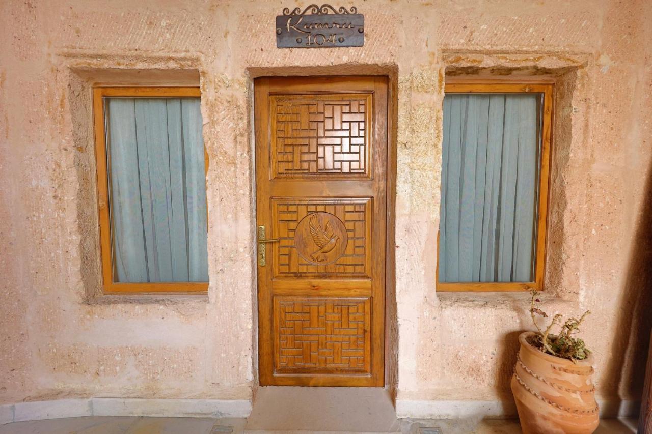Eyes Of Cappadocia Cave Hotel Uchisar Exterior foto