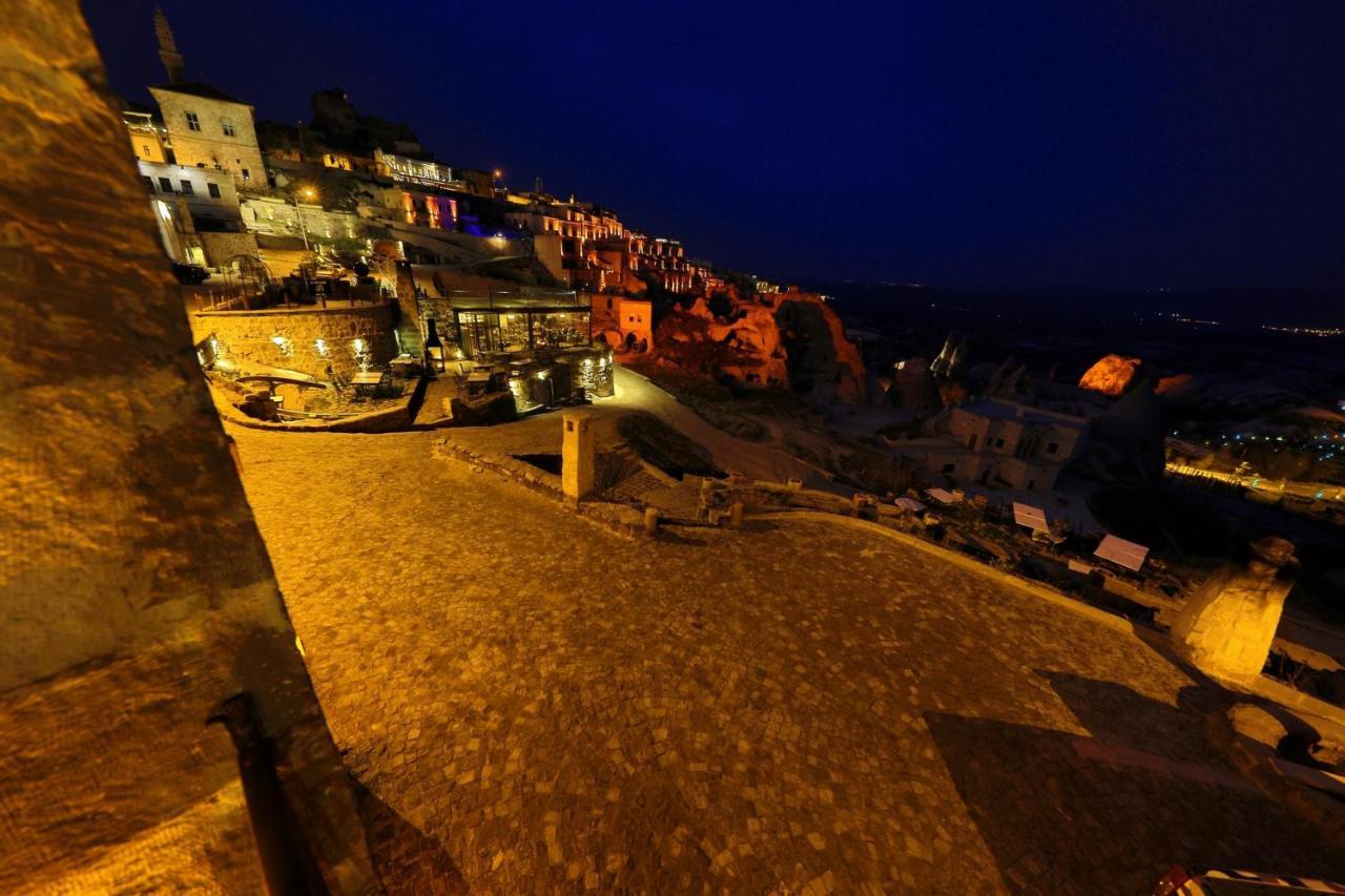 Eyes Of Cappadocia Cave Hotel Uchisar Exterior foto