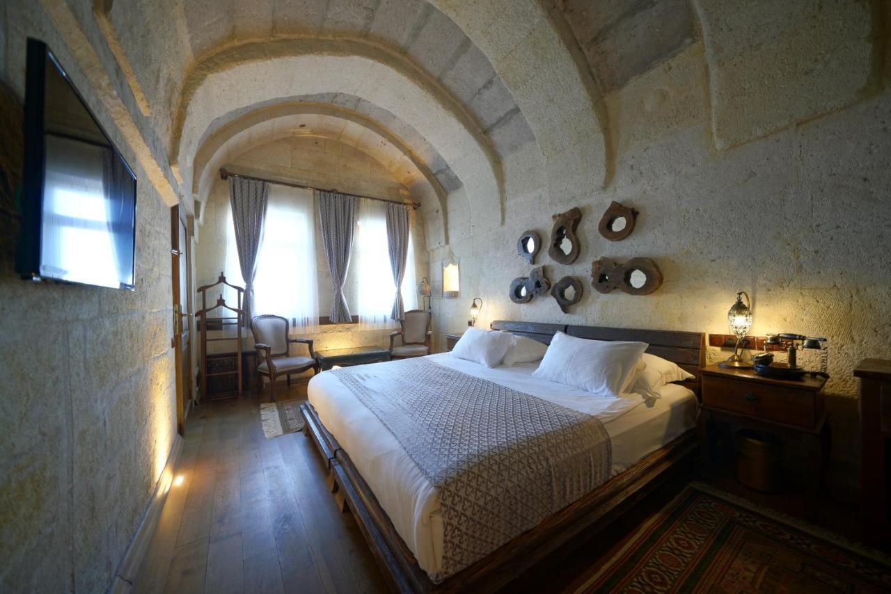 Eyes Of Cappadocia Cave Hotel Uchisar Exterior foto