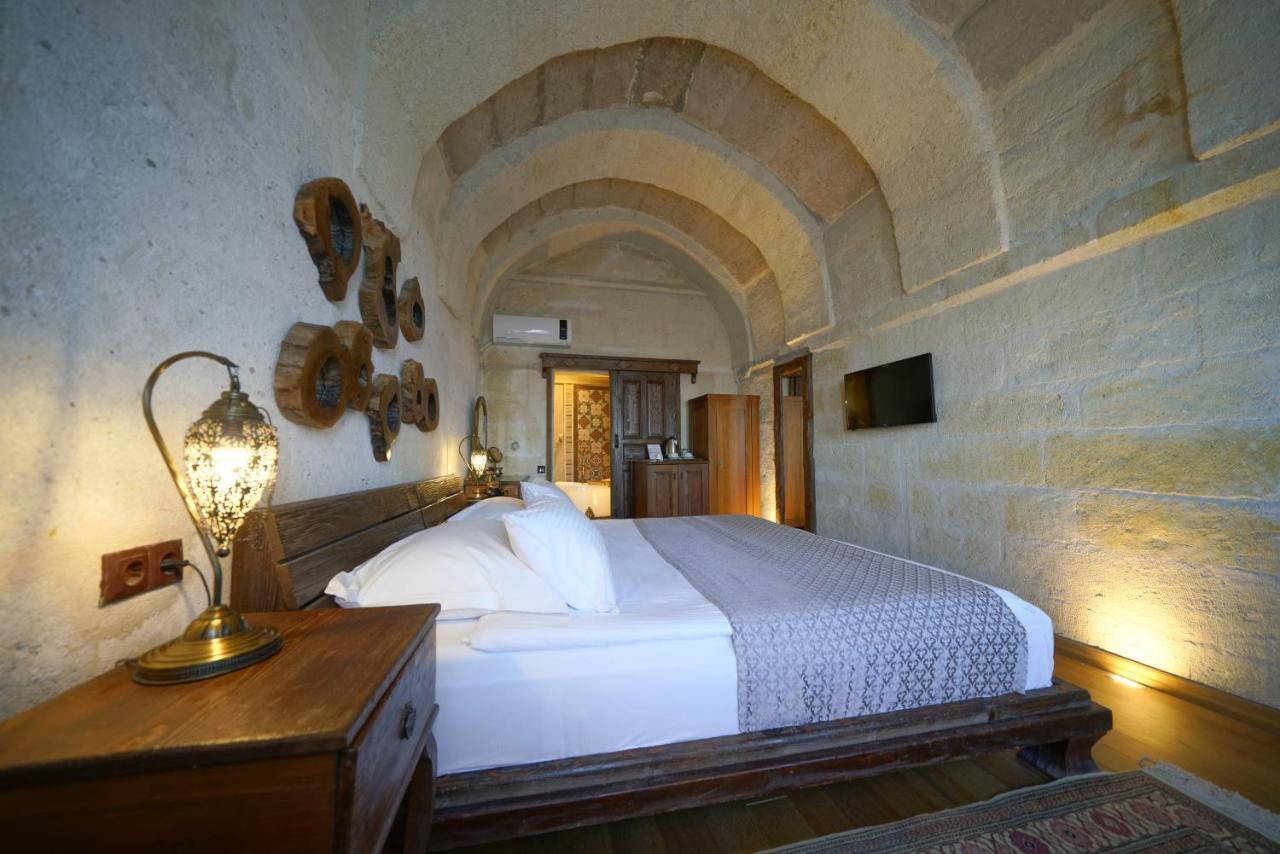 Eyes Of Cappadocia Cave Hotel Uchisar Exterior foto