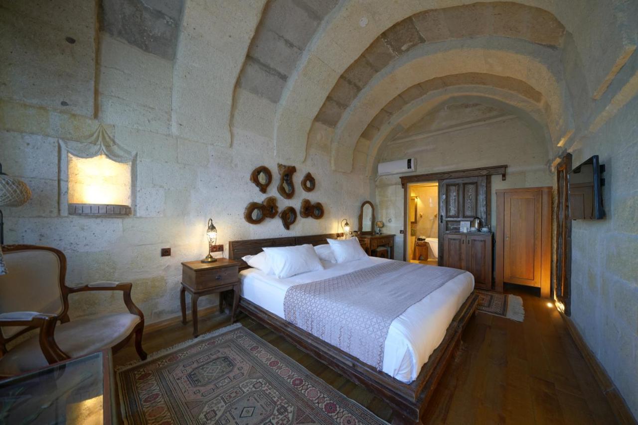 Eyes Of Cappadocia Cave Hotel Uchisar Exterior foto