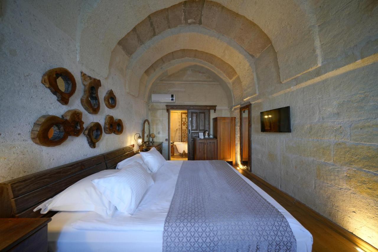 Eyes Of Cappadocia Cave Hotel Uchisar Exterior foto